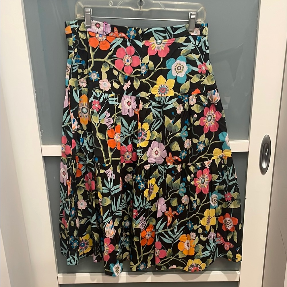 J. Crew Black and Multi Color Floral Pattern Knee Length A-Line Skirt, 8 - Picture 6 of 11